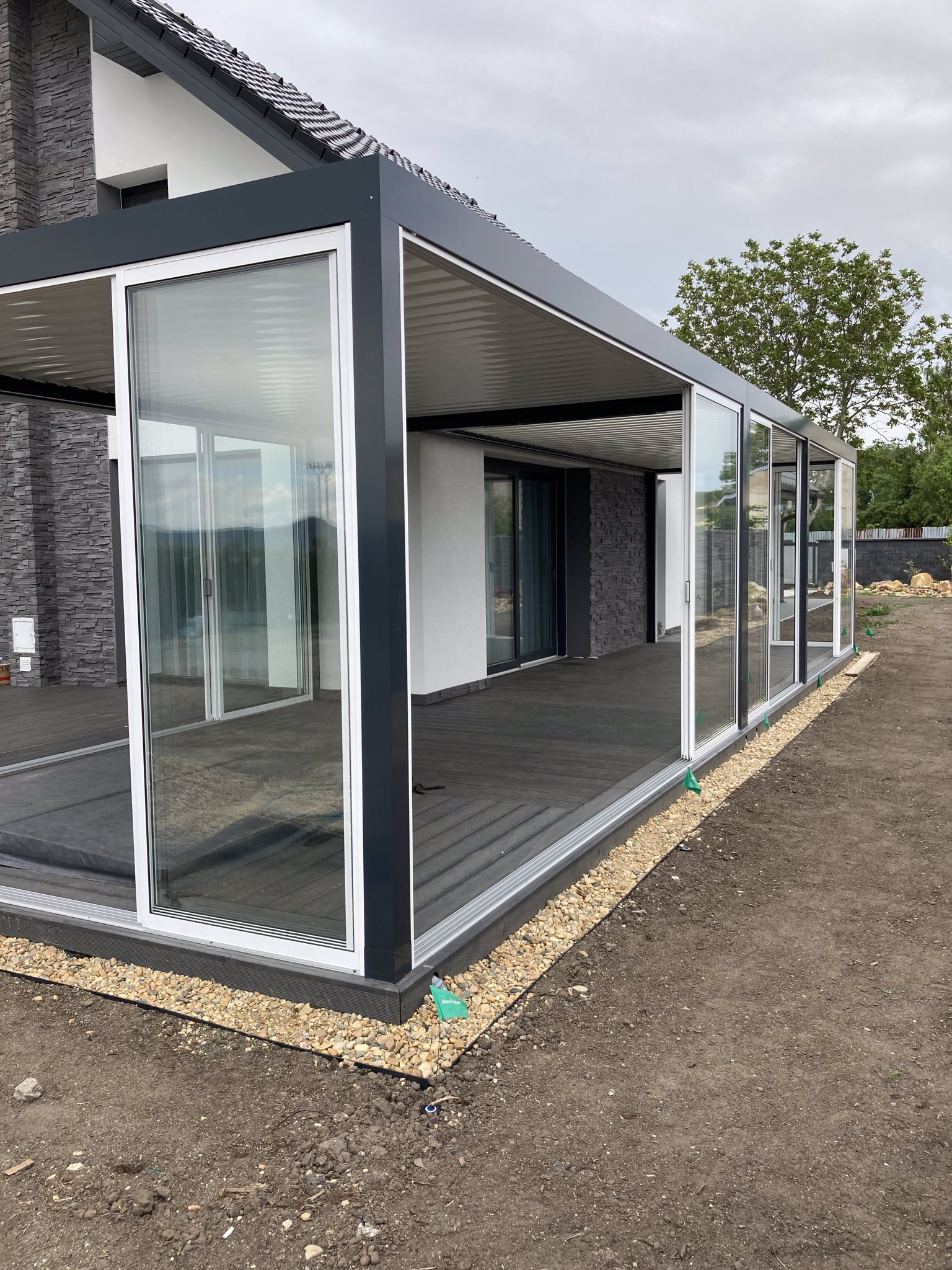 ARTOSI GLASS – posuvné rámové zasklení