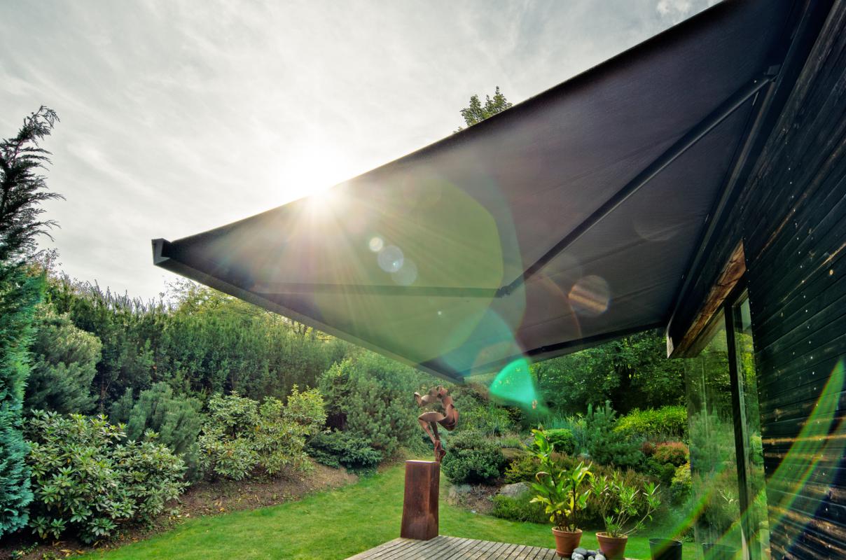 Markýzy – venkovní stínění terasy