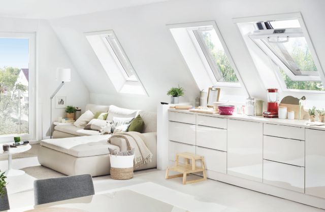 ROTO Q4 Plus – kyvné střešní okno