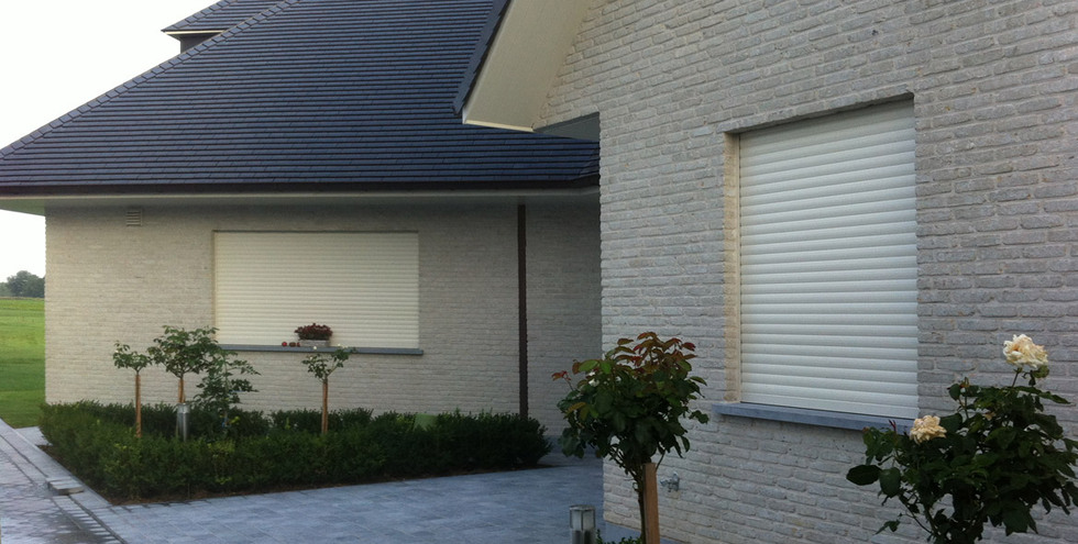 Nadokenní roleta MONO